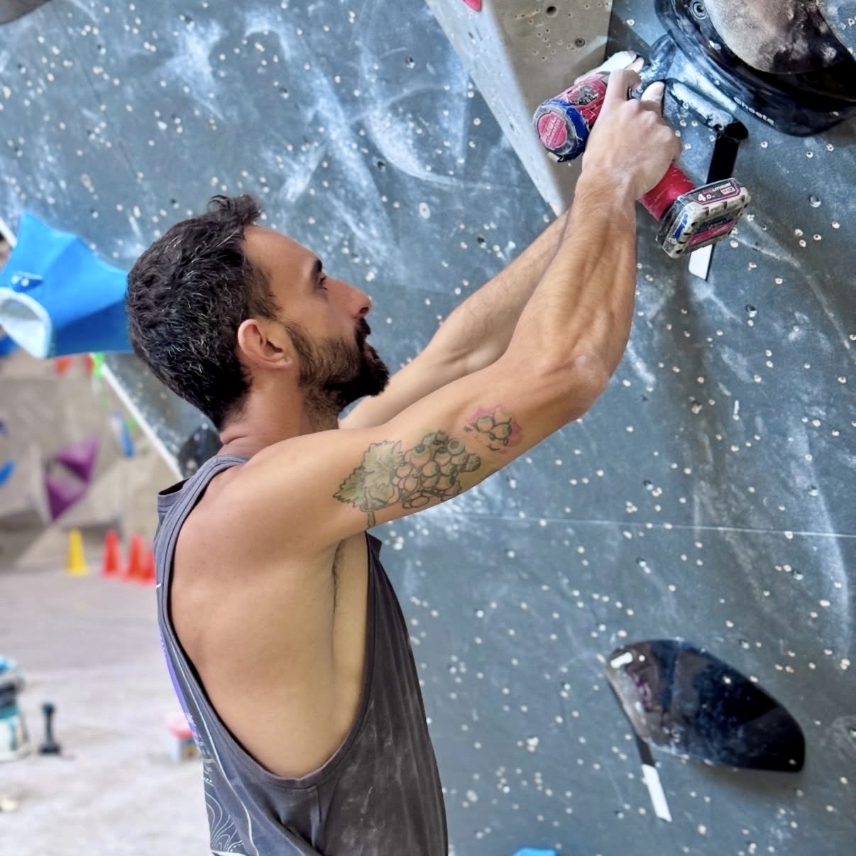 Matteo-Fabiano-stone-age-climb
